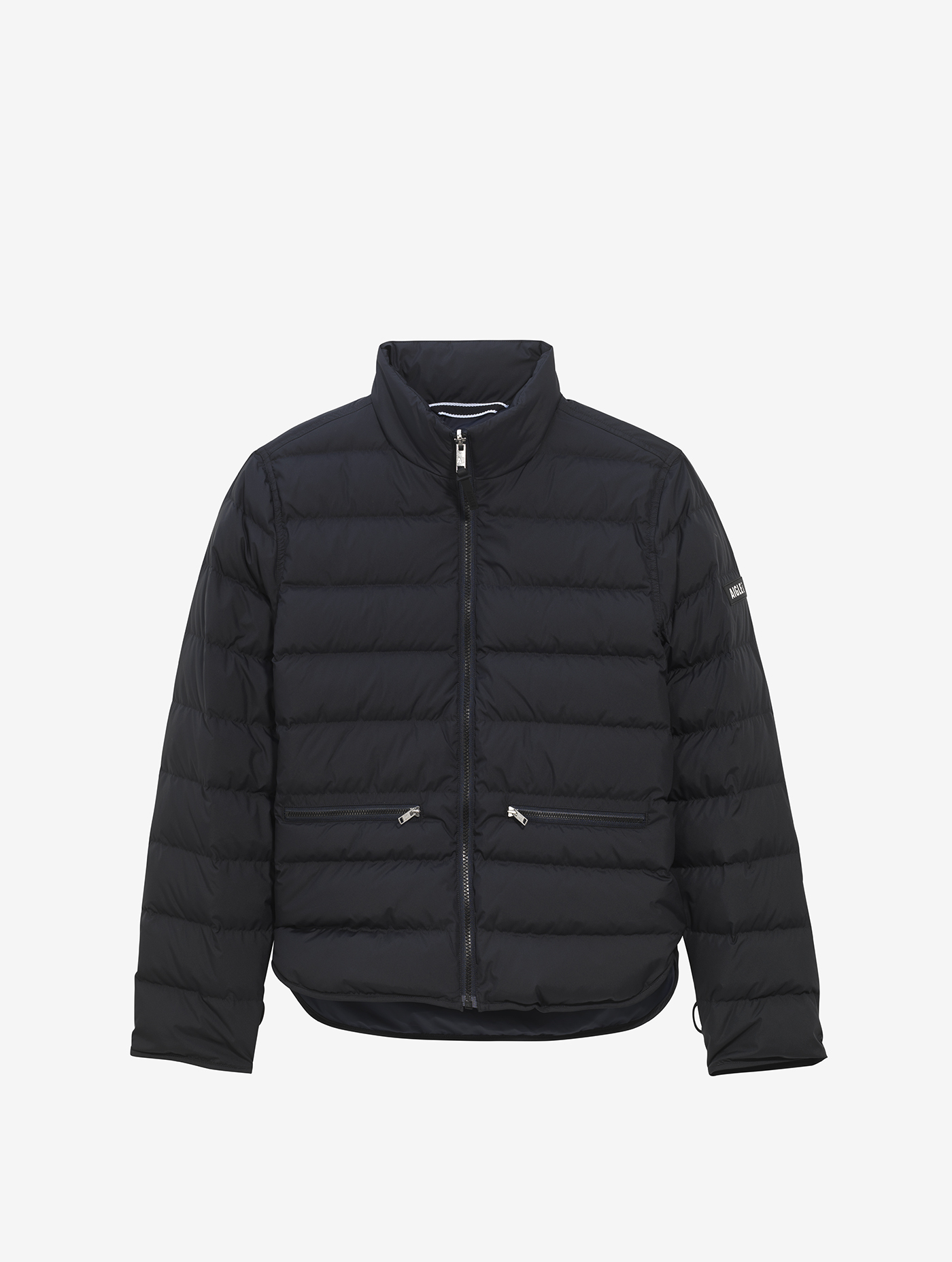 AIW25WOUI018