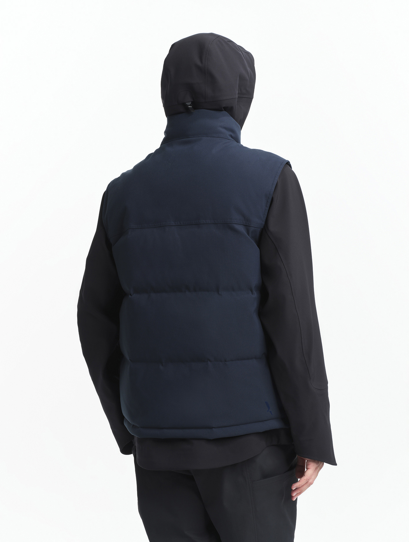 AIW25MOUI017