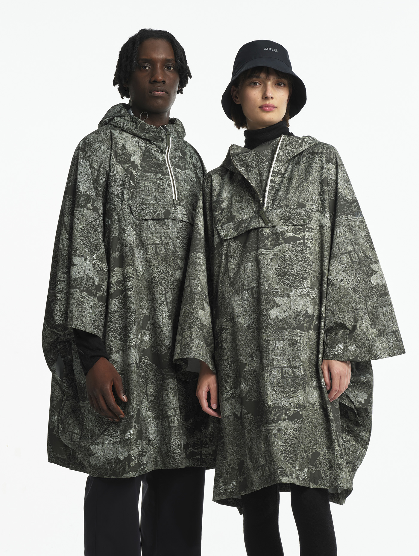 Aigle x MNHN - Rainpack 100: Unisex waterproof windbreaker poncho, short and packable